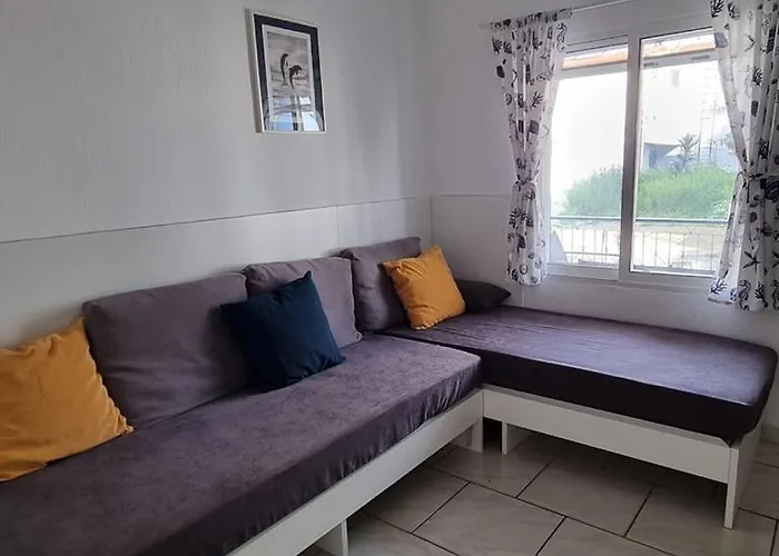 хара - χαρά - Xara *